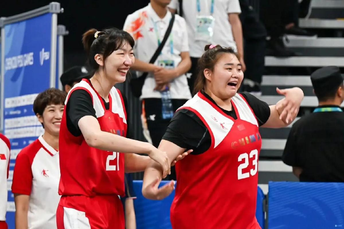 中国女篮vs日本麦迪镜头的相关图片