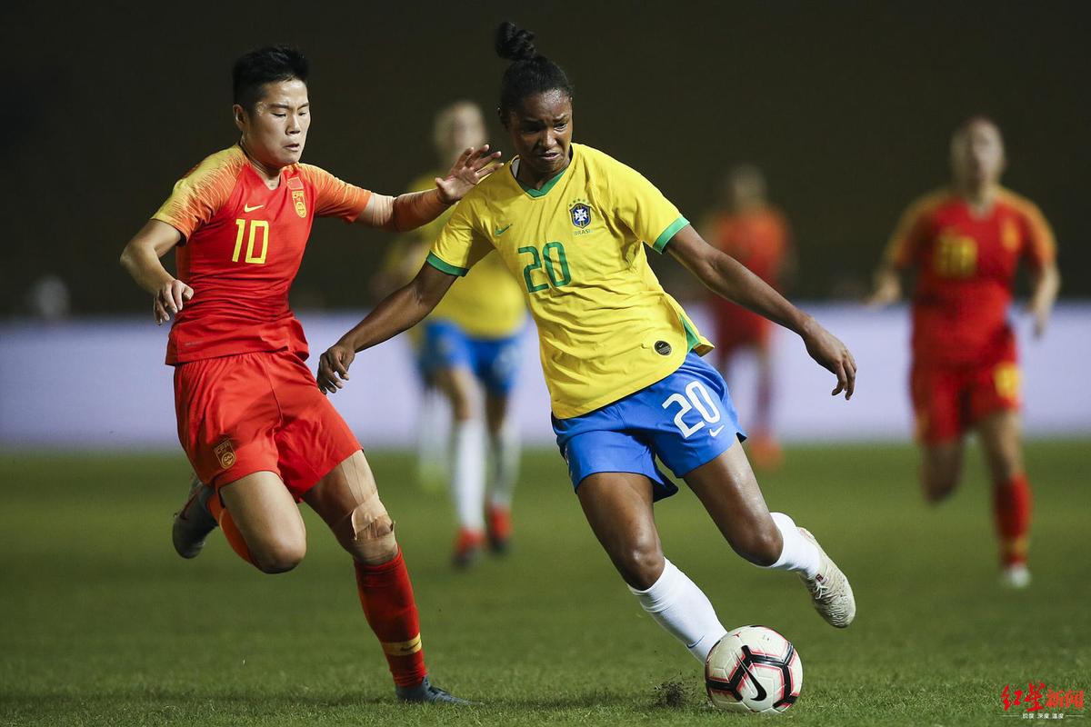 巴西vs中国女足人员的相关图片